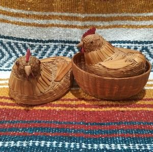 Vintage nesting hen wicker baskets.